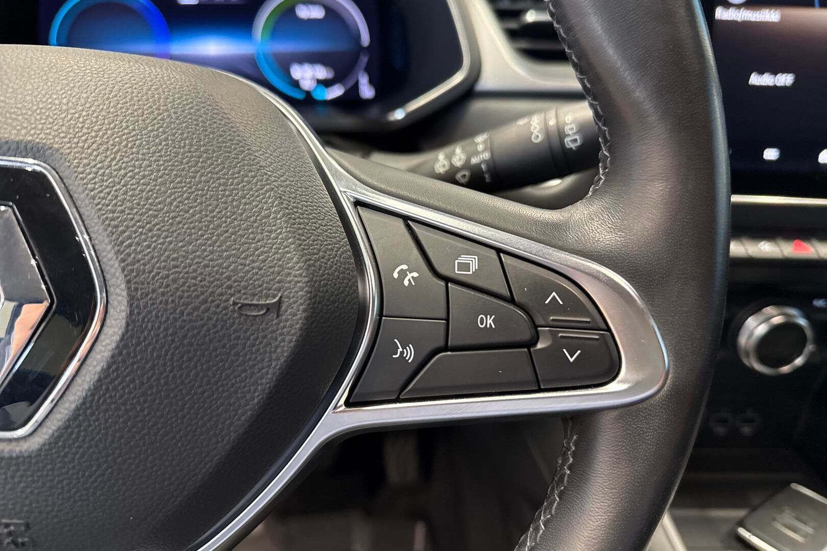 Renault Captur iso kuva 18