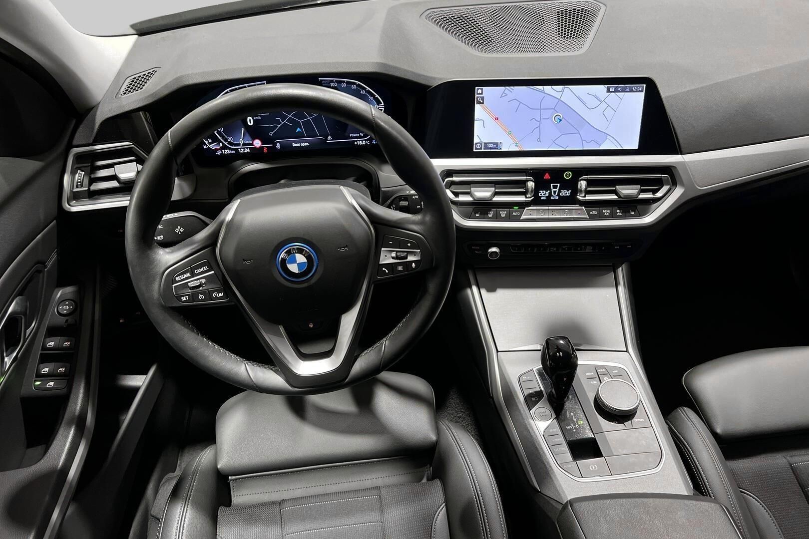 BMW 3-sarja iso kuva 10