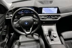 BMW 3-sarja esikatselu 10