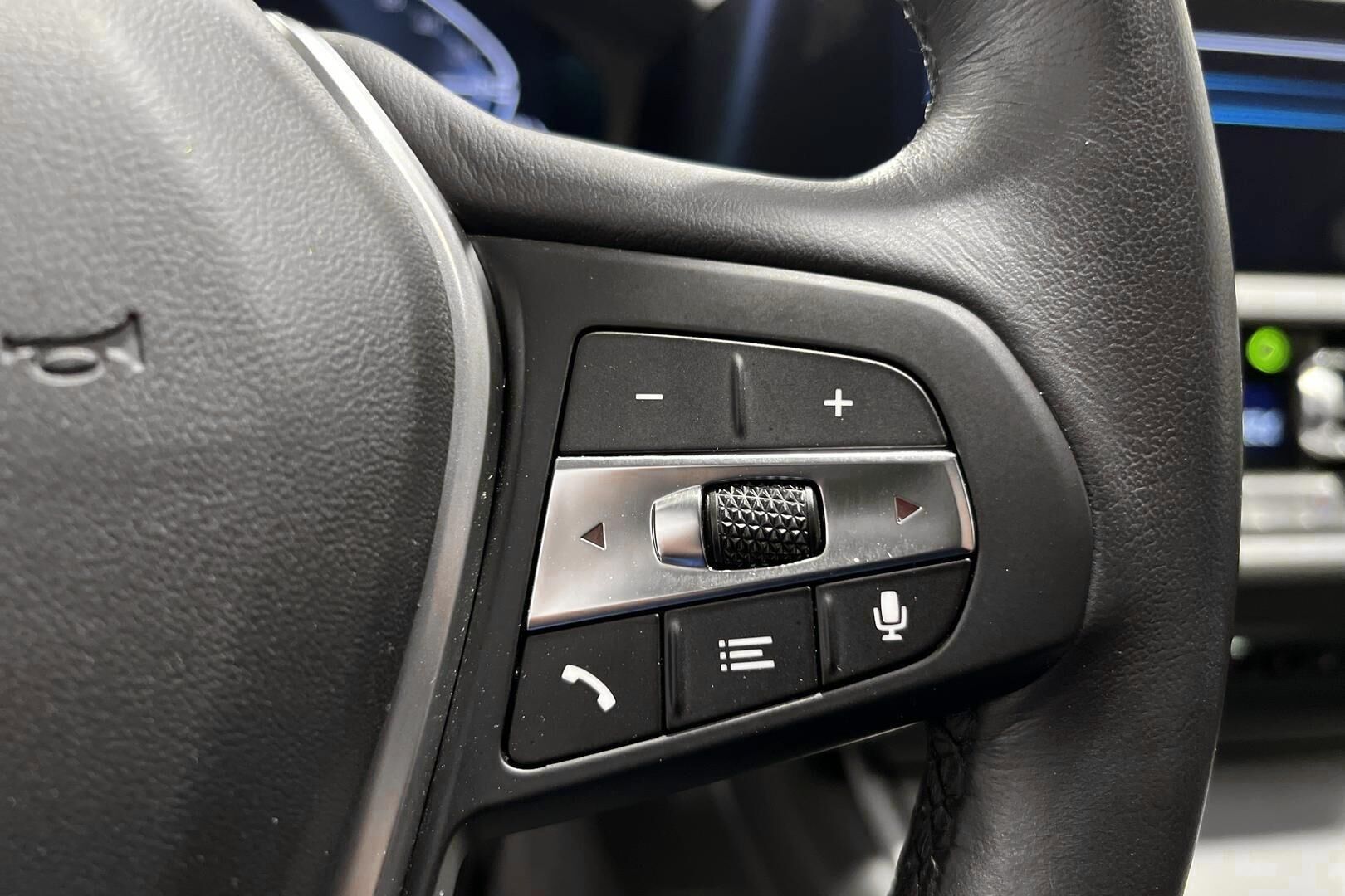 BMW 3-sarja iso kuva 15