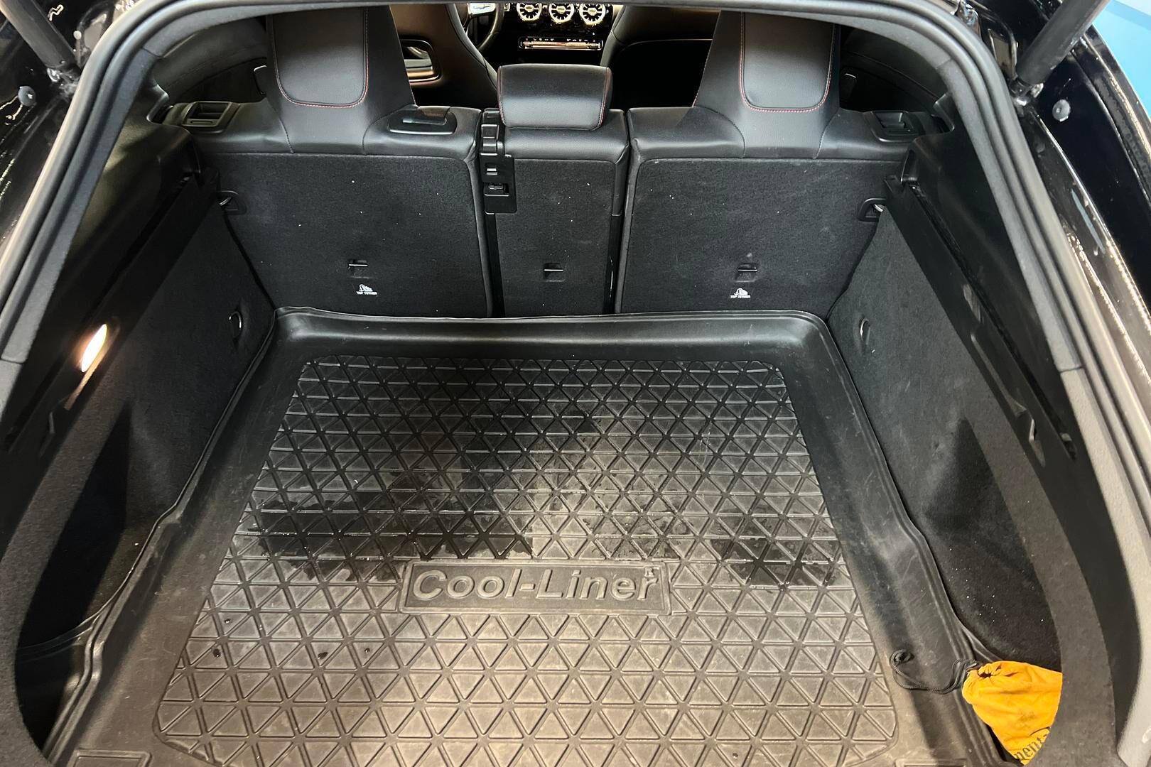 Mercedes-Benz CLA iso kuva 10