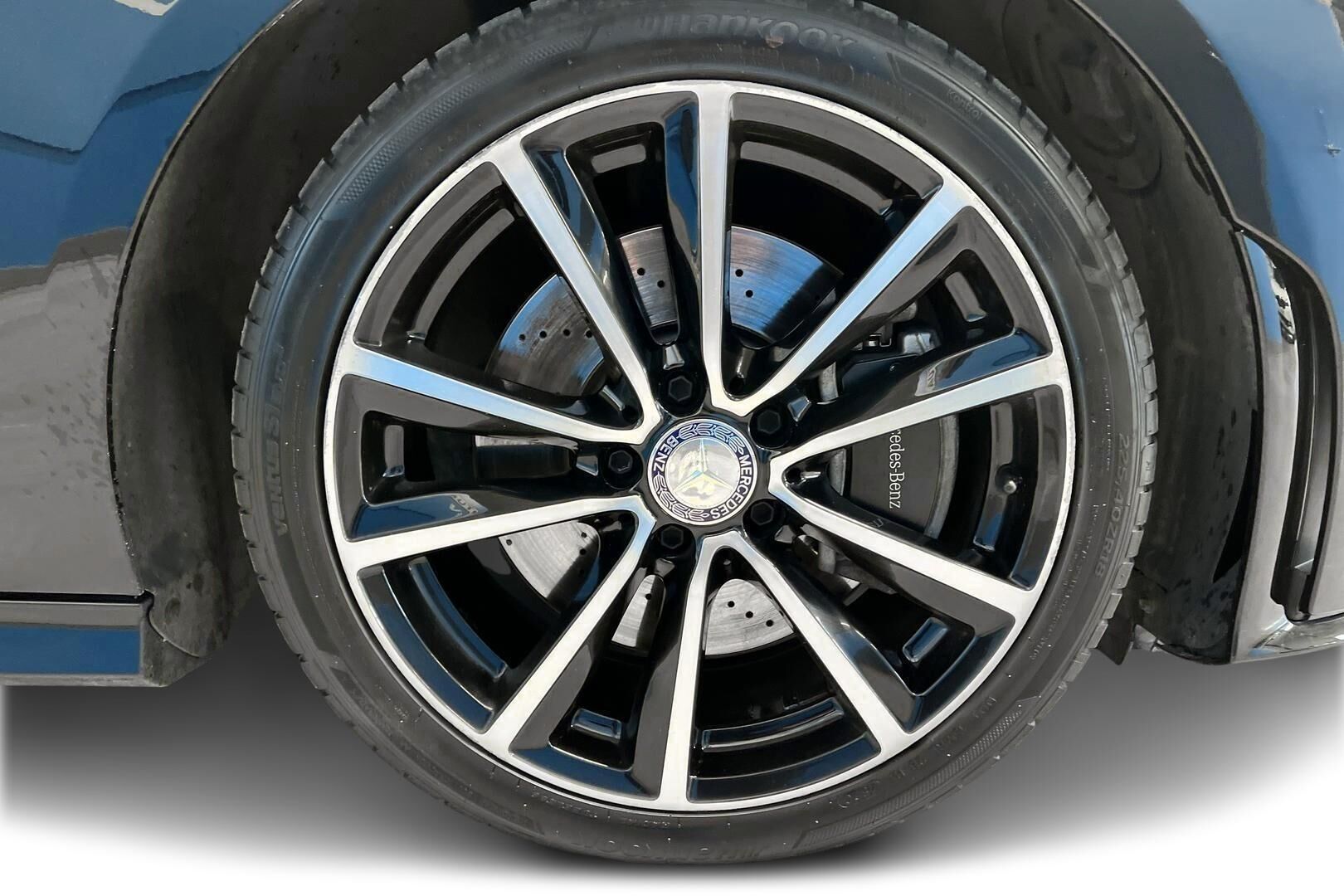 Mercedes-Benz CLA iso kuva 11