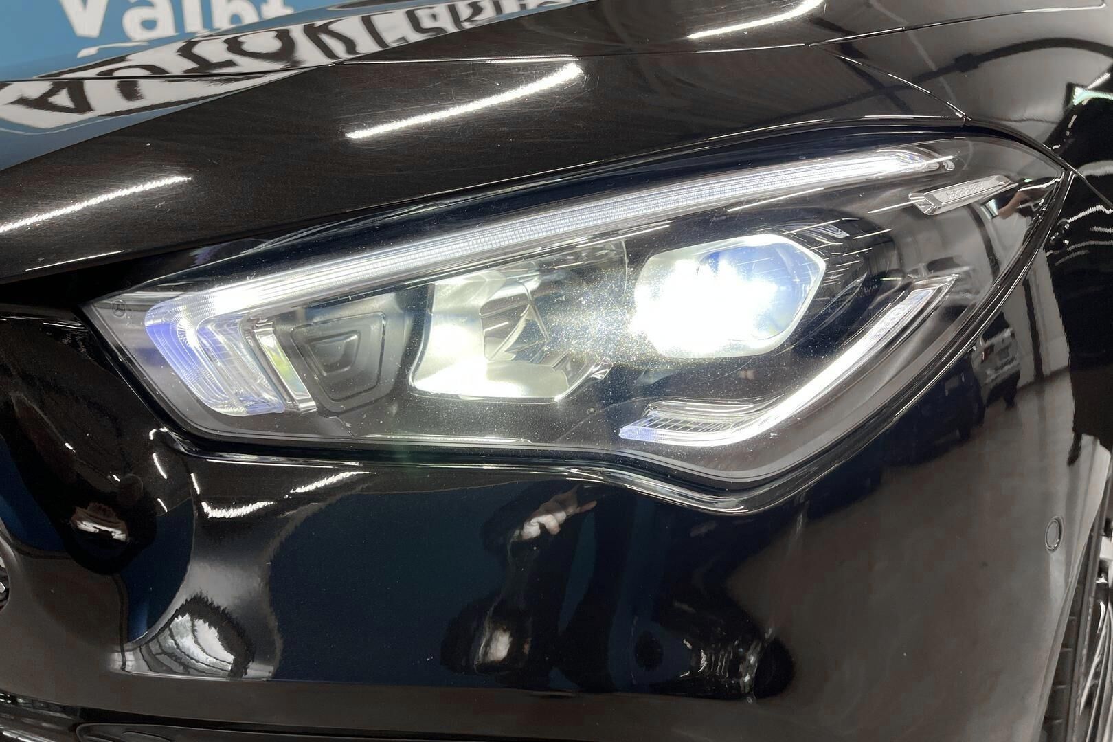 Mercedes-Benz CLA iso kuva 21