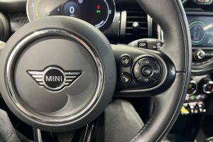 MINI COOPER SE esikatselu 17