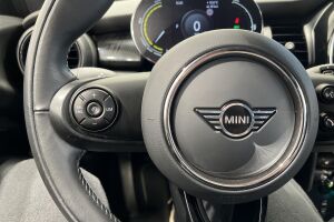 MINI COOPER SE esikatselu 31