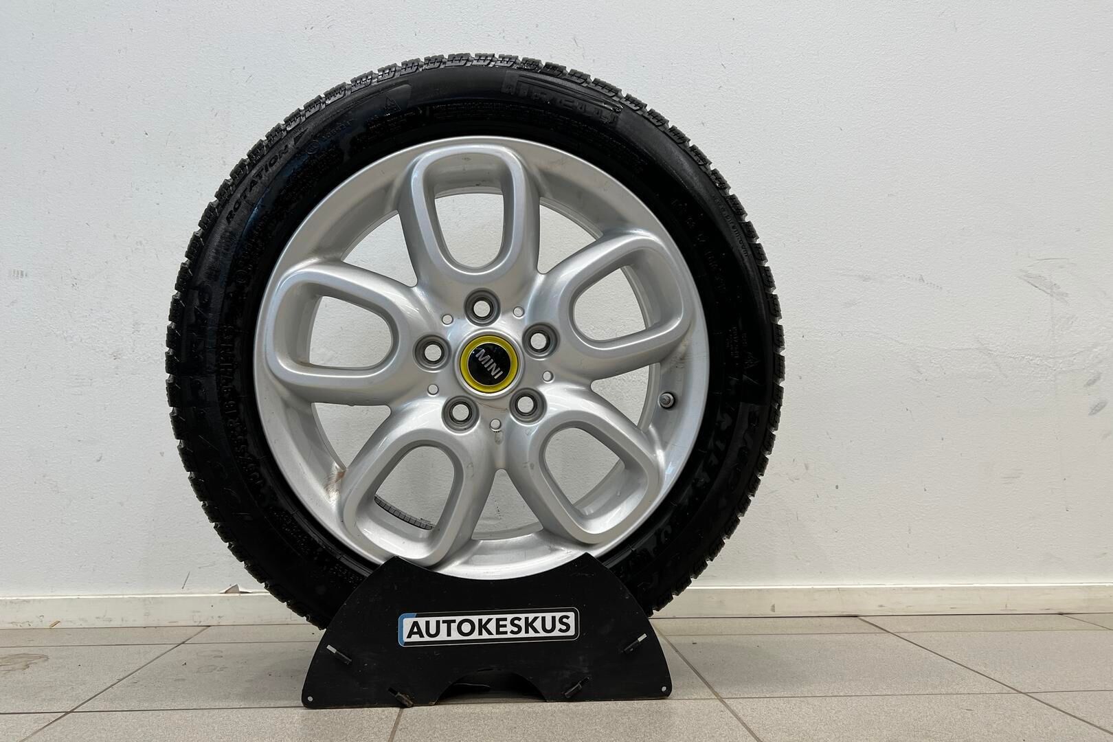 MINI COOPER SE iso kuva 36