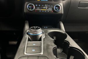 Ford Kuga esikatselu 20
