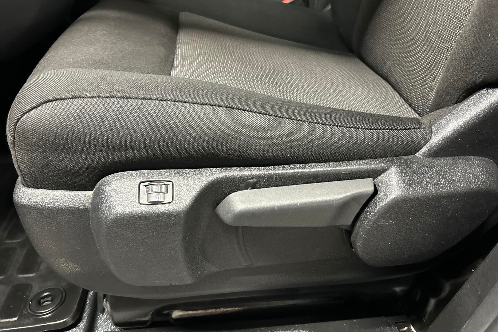 Peugeot Expert iso kuva 15