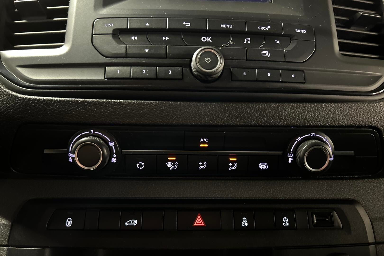 Peugeot Expert iso kuva 30