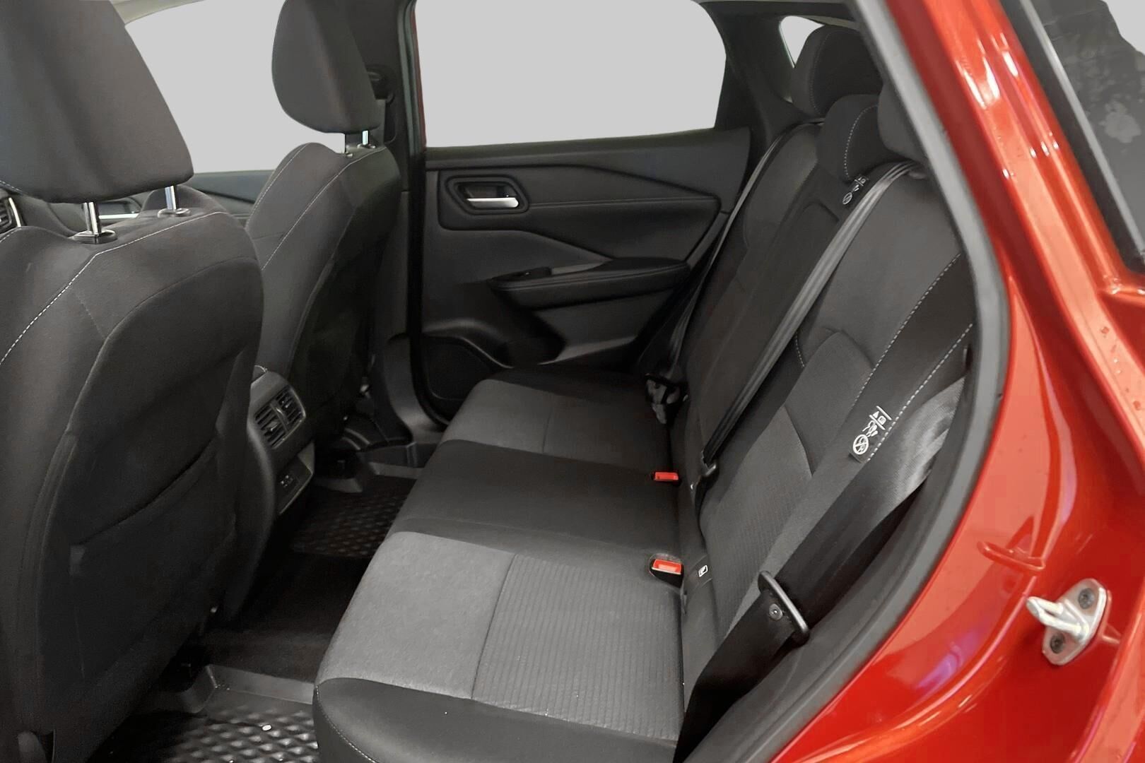 Nissan Qashqai iso kuva 10