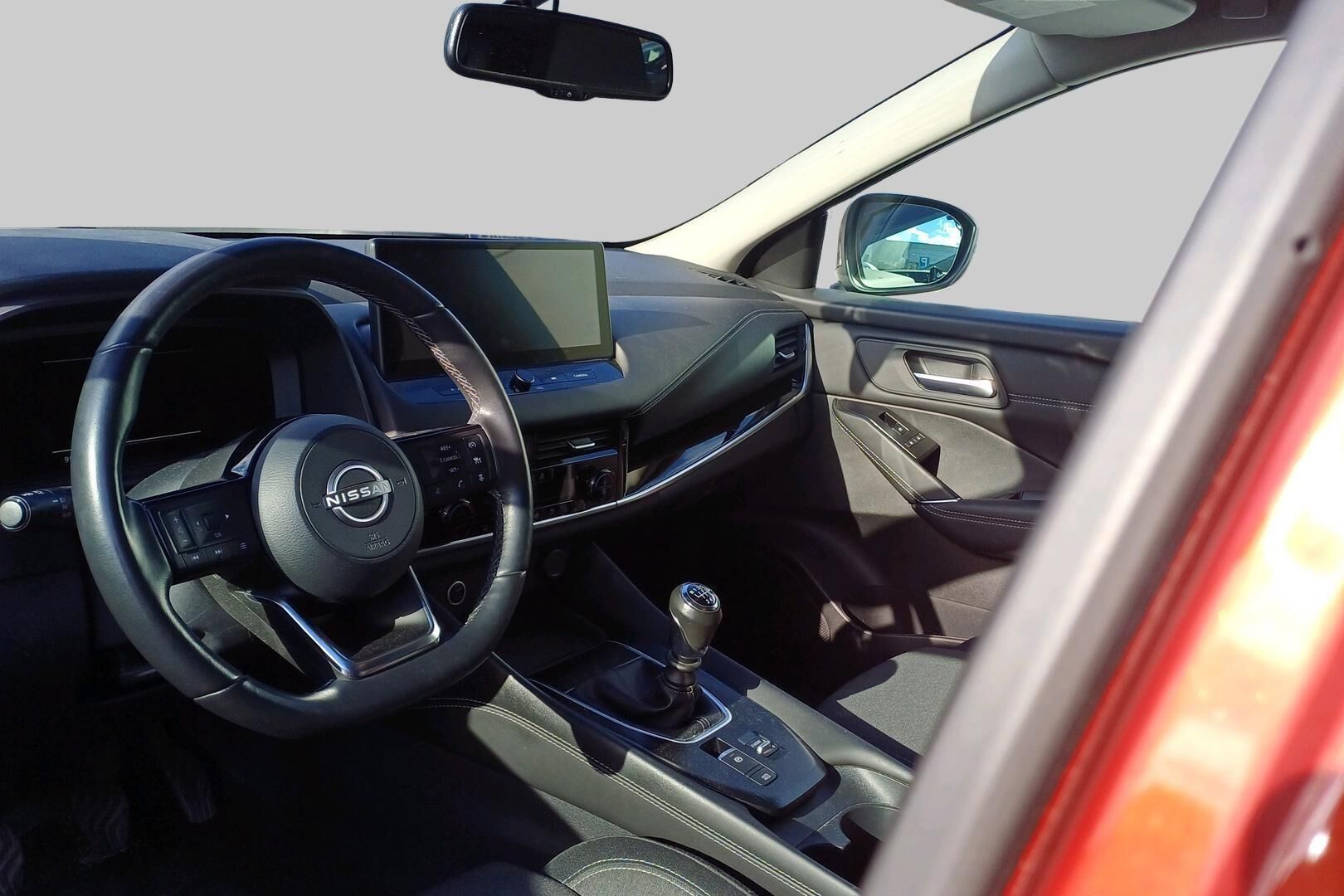 Nissan Qashqai iso kuva 2