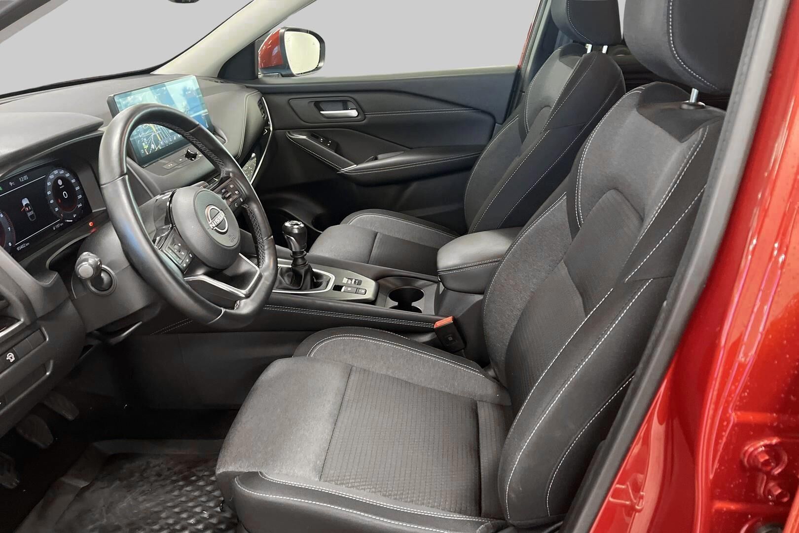 Nissan Qashqai iso kuva 9