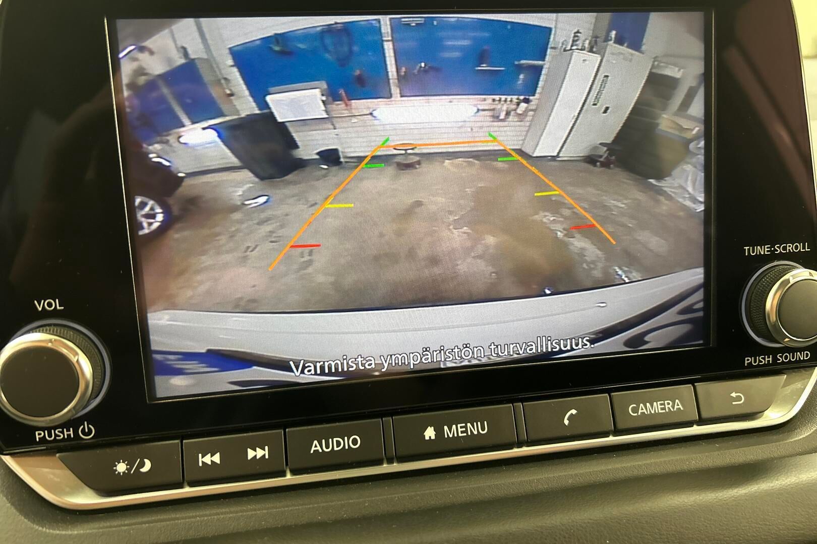 Nissan Qashqai iso kuva 14