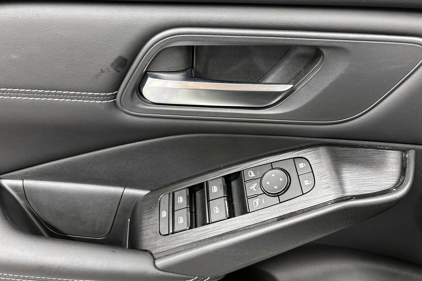 Nissan Qashqai iso kuva 20