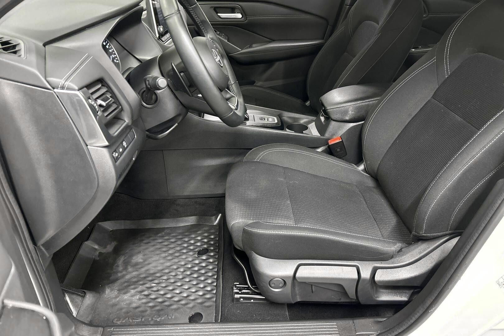 Nissan Qashqai iso kuva 7