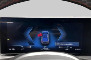 BMW i4 esikatselu 12