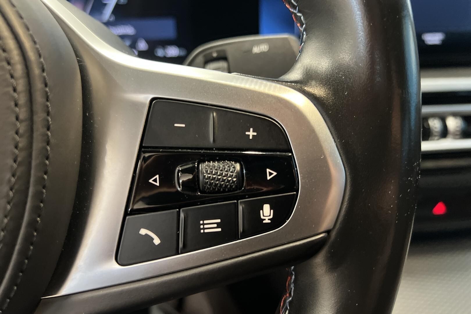 BMW I4 M50 iso kuva 16