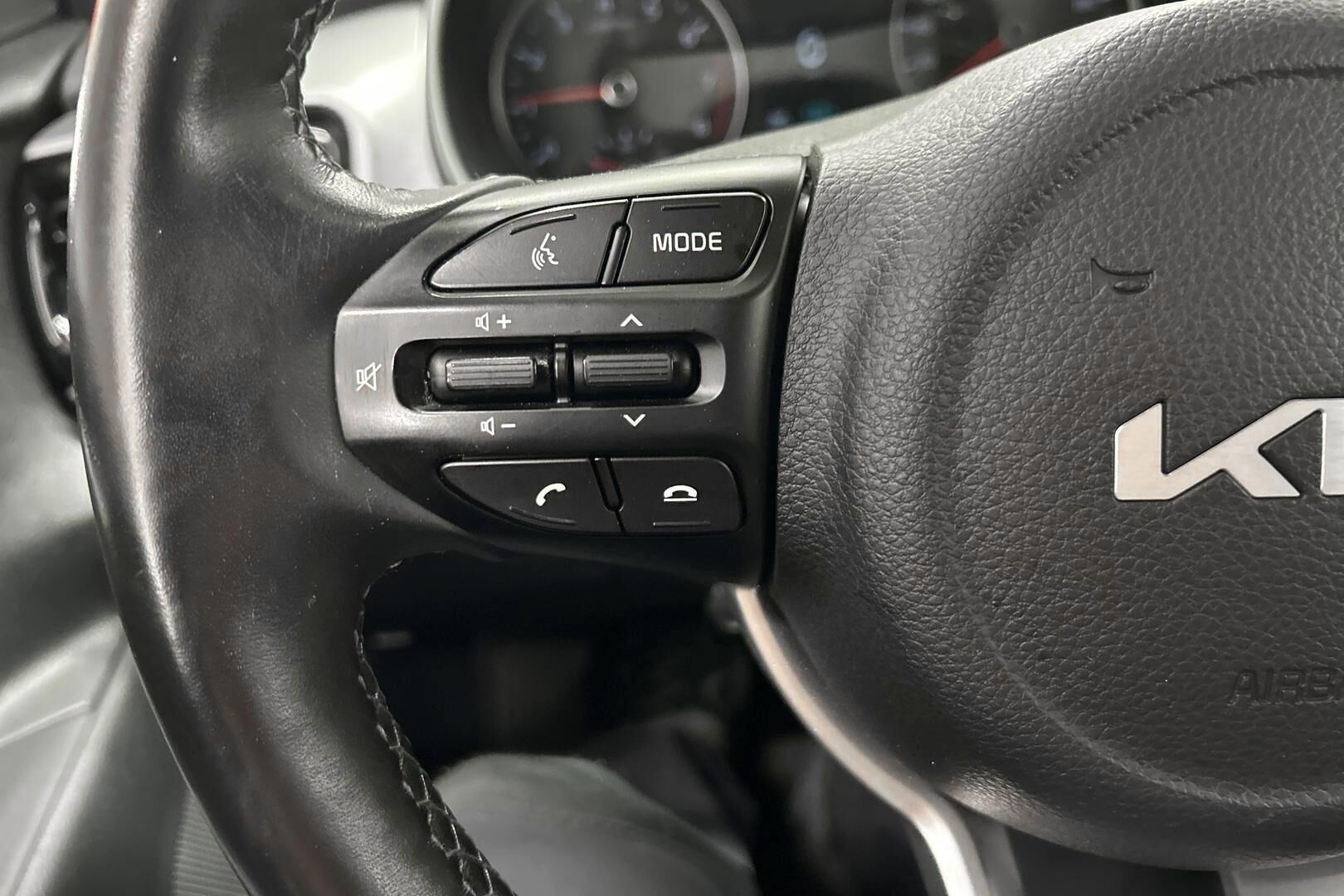 Kia Stonic iso kuva 14