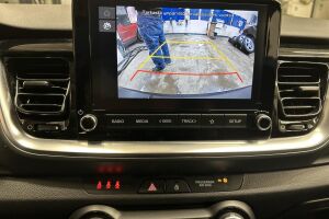 Kia Stonic esikatselu 16