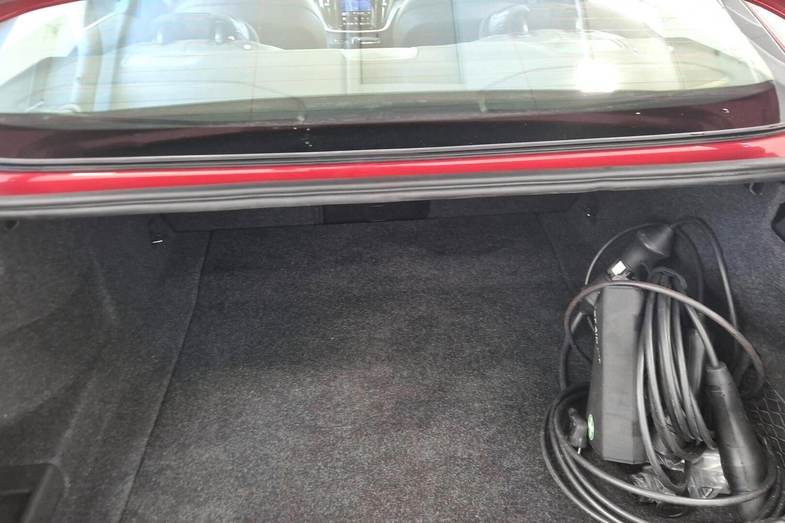 Volvo S60 iso kuva 11