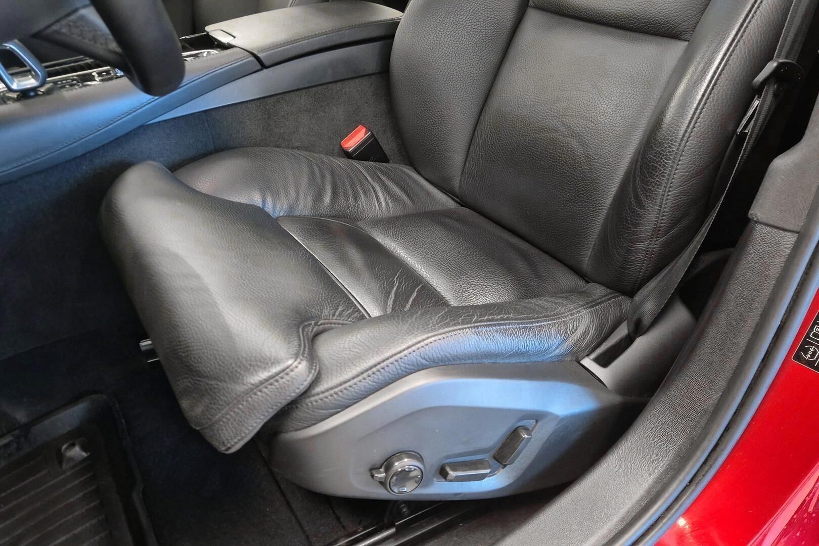 Volvo S60 iso kuva 20