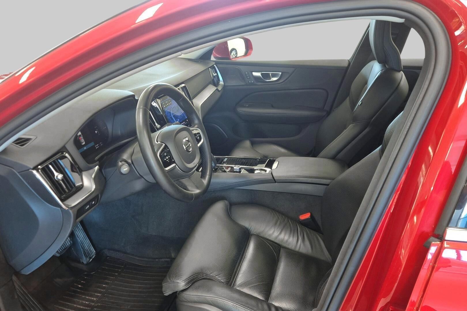 Volvo S60 iso kuva 8