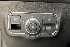 Mercedes-Benz EQB esikatselu 27