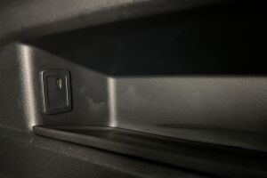 Mercedes-Benz EQB esikatselu 33