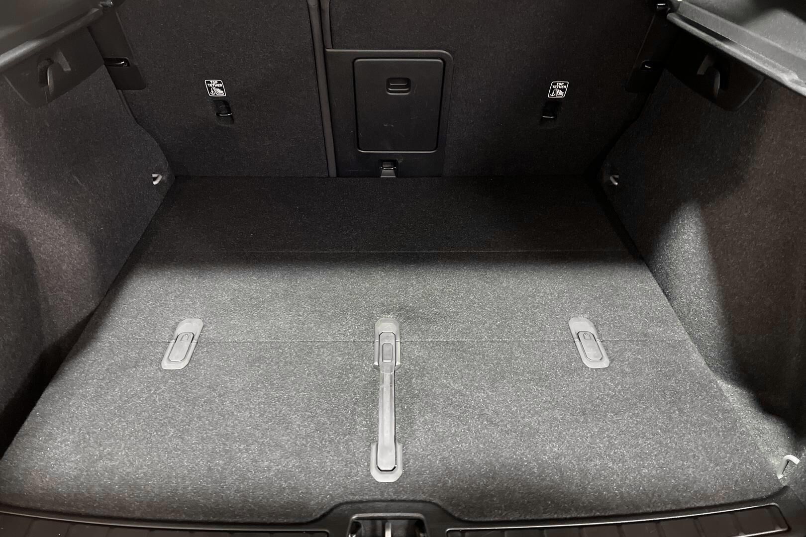 Volvo XC40 iso kuva 6