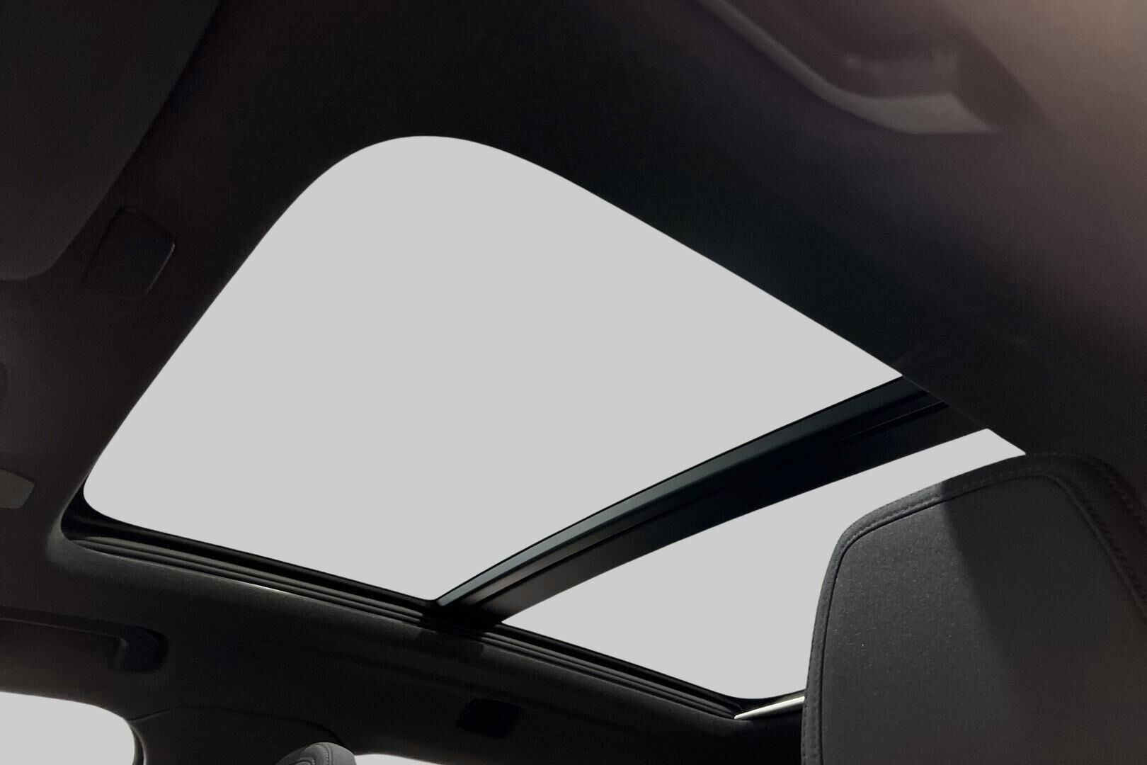 Volvo XC40 iso kuva 16