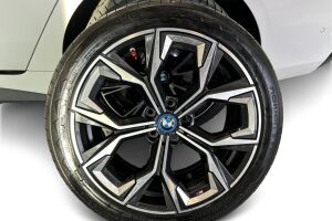 BMW I4 M50 esikatselu 13