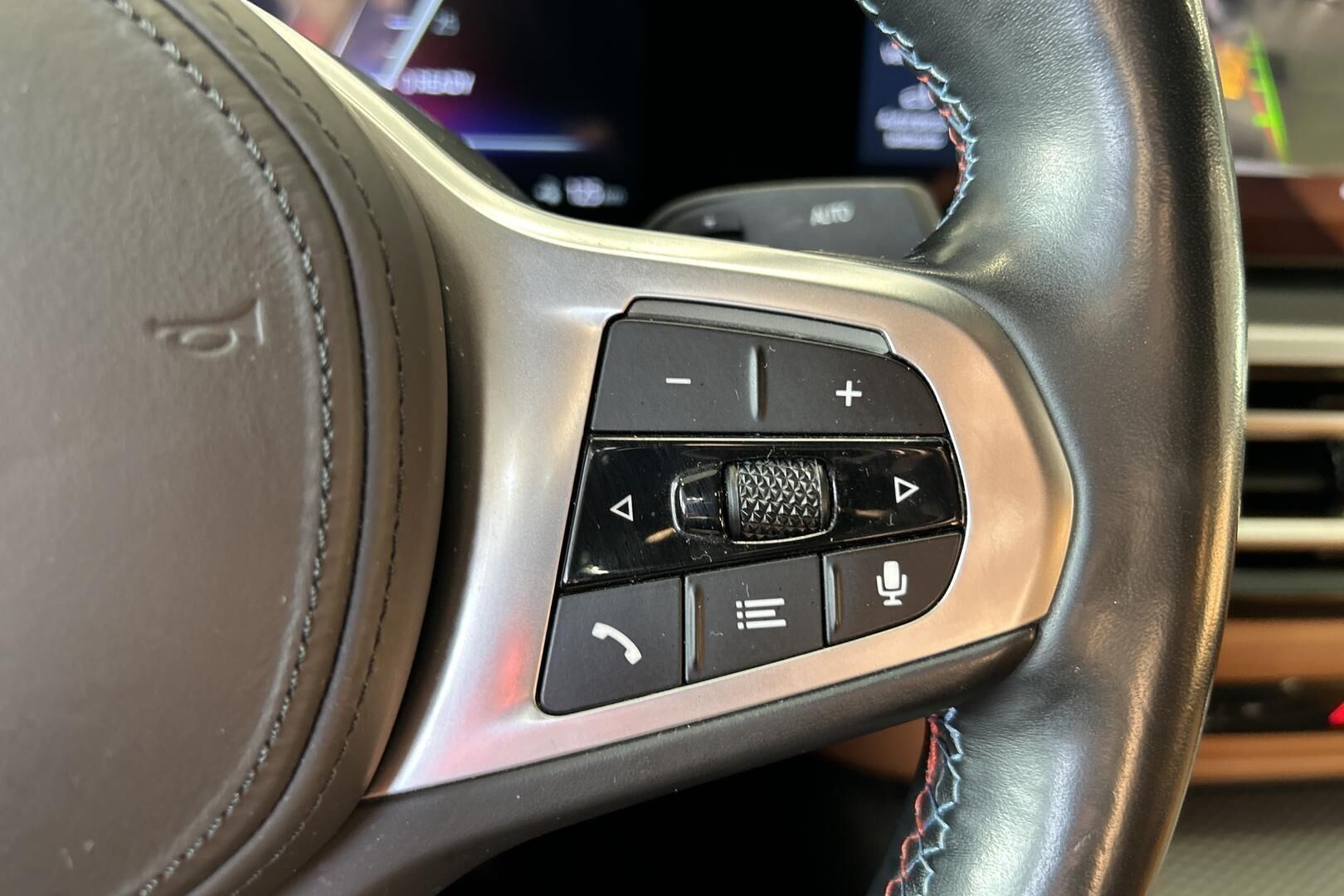 BMW I4 M50 iso kuva 25