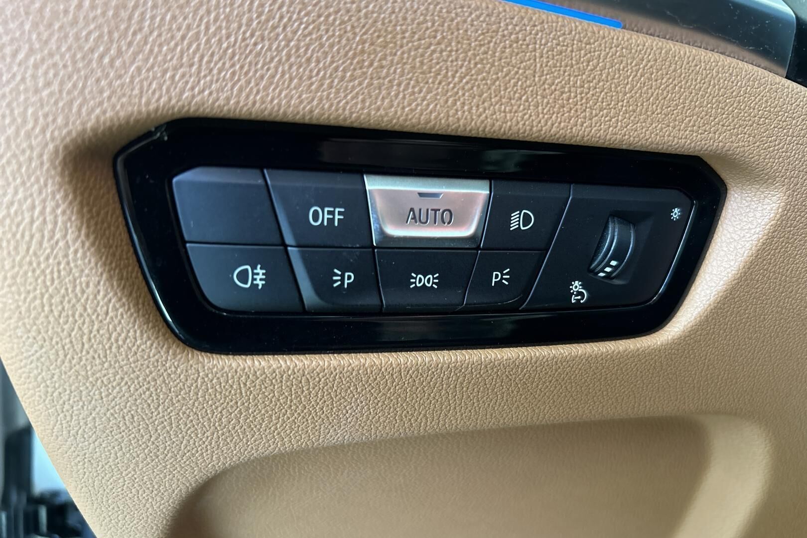 BMW I4 M50 iso kuva 28