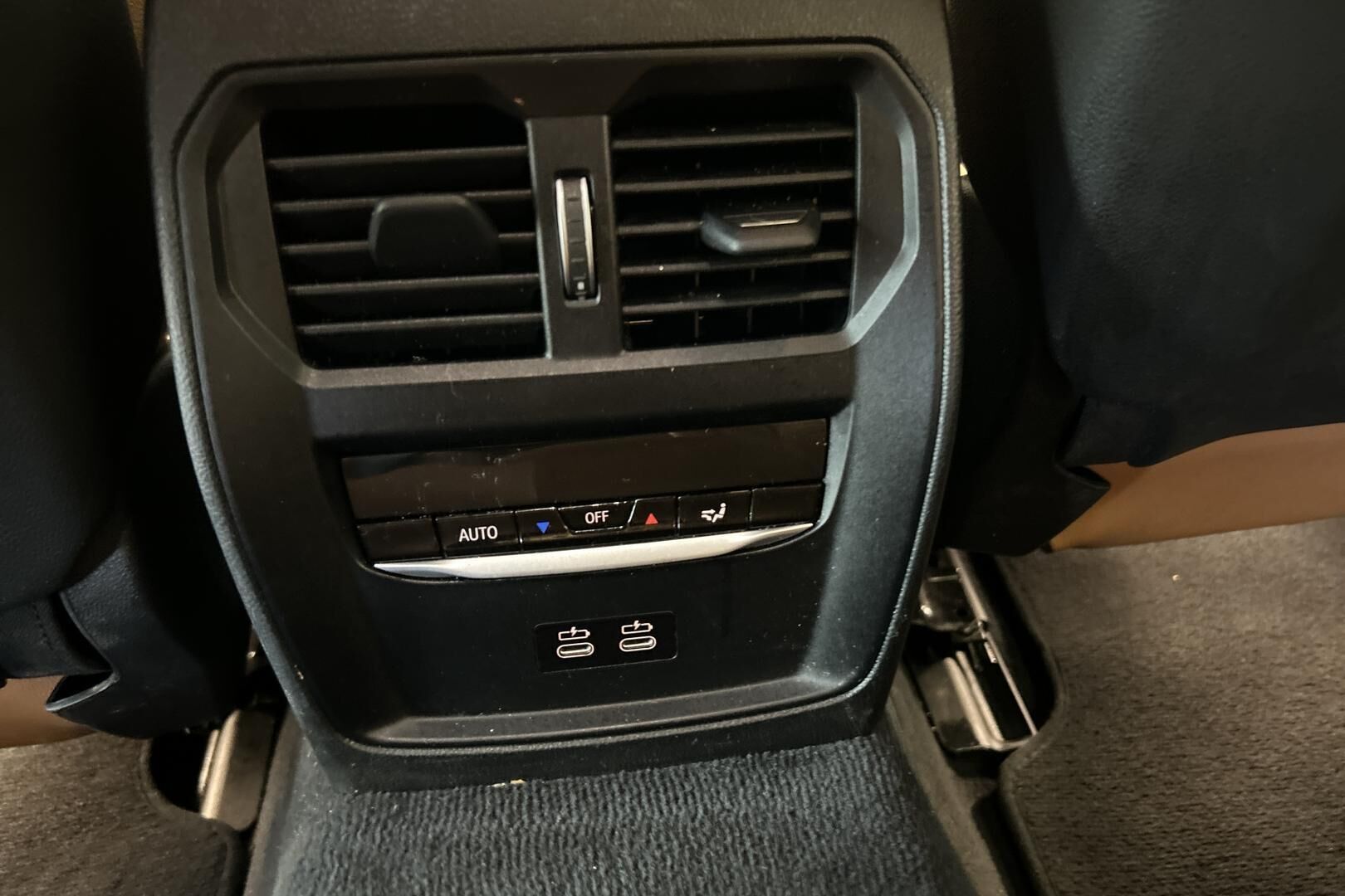 BMW I4 M50 iso kuva 31