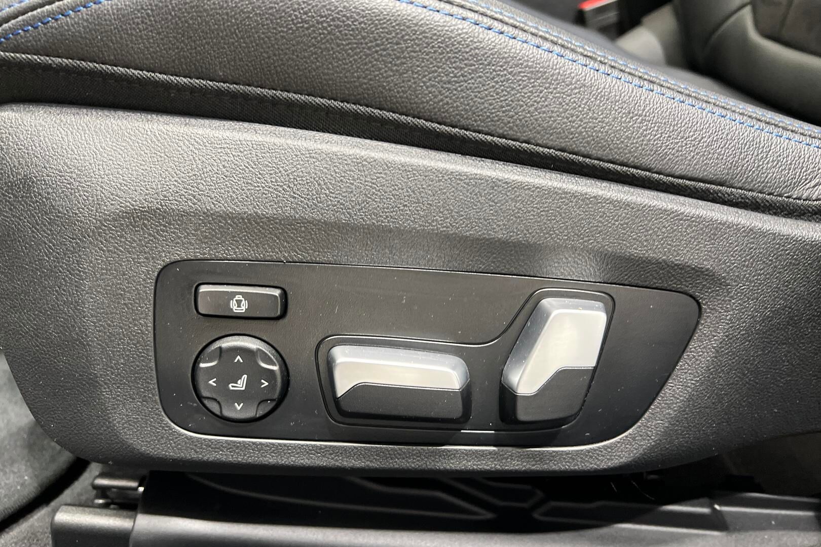 BMW 3-sarja iso kuva 29