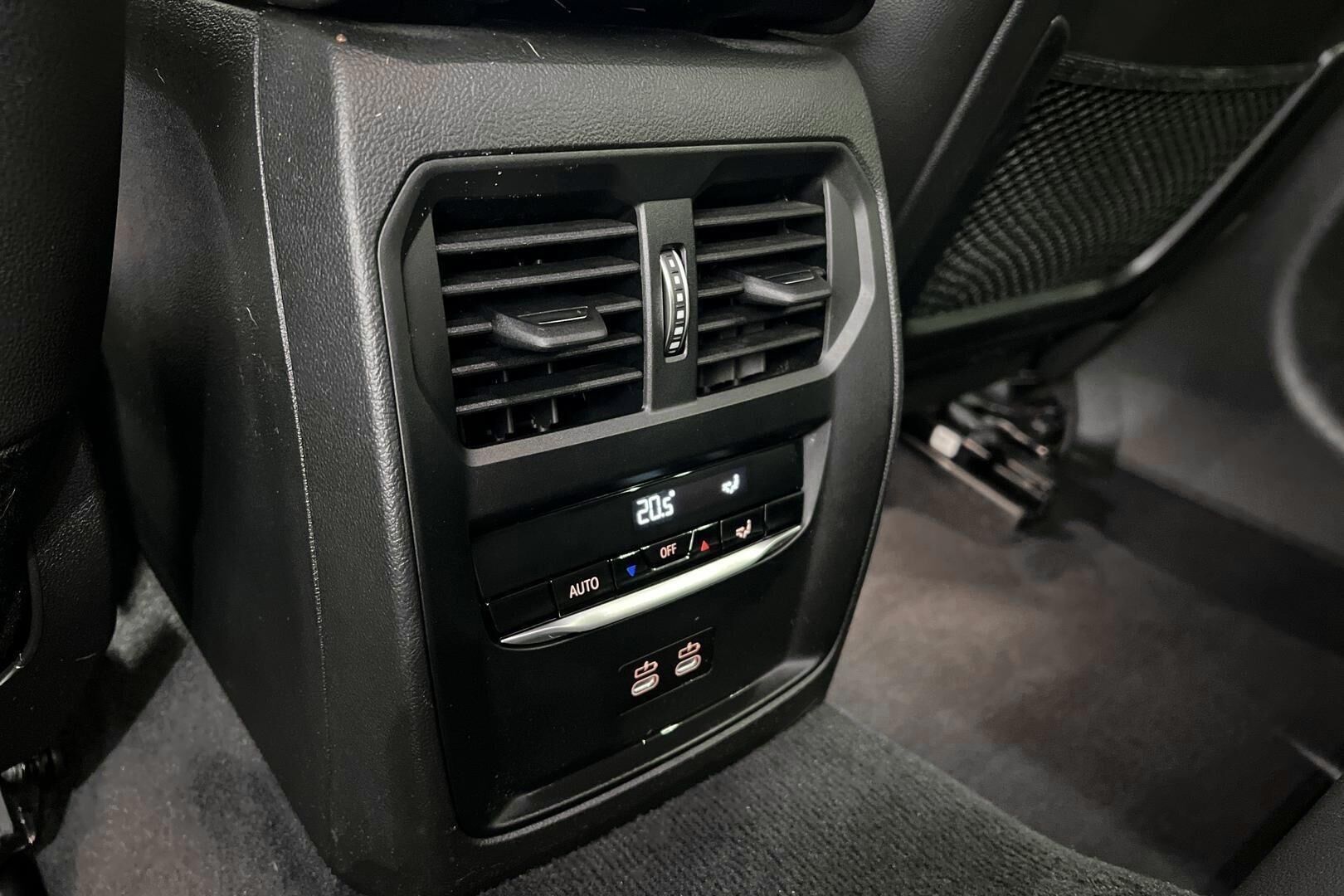 BMW 3-sarja iso kuva 30