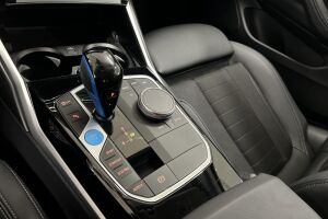 BMW i4 esikatselu 11