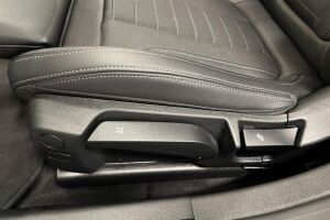 BMW i4 esikatselu 14