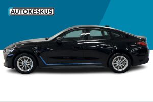 BMW i4 esikatselu 5
