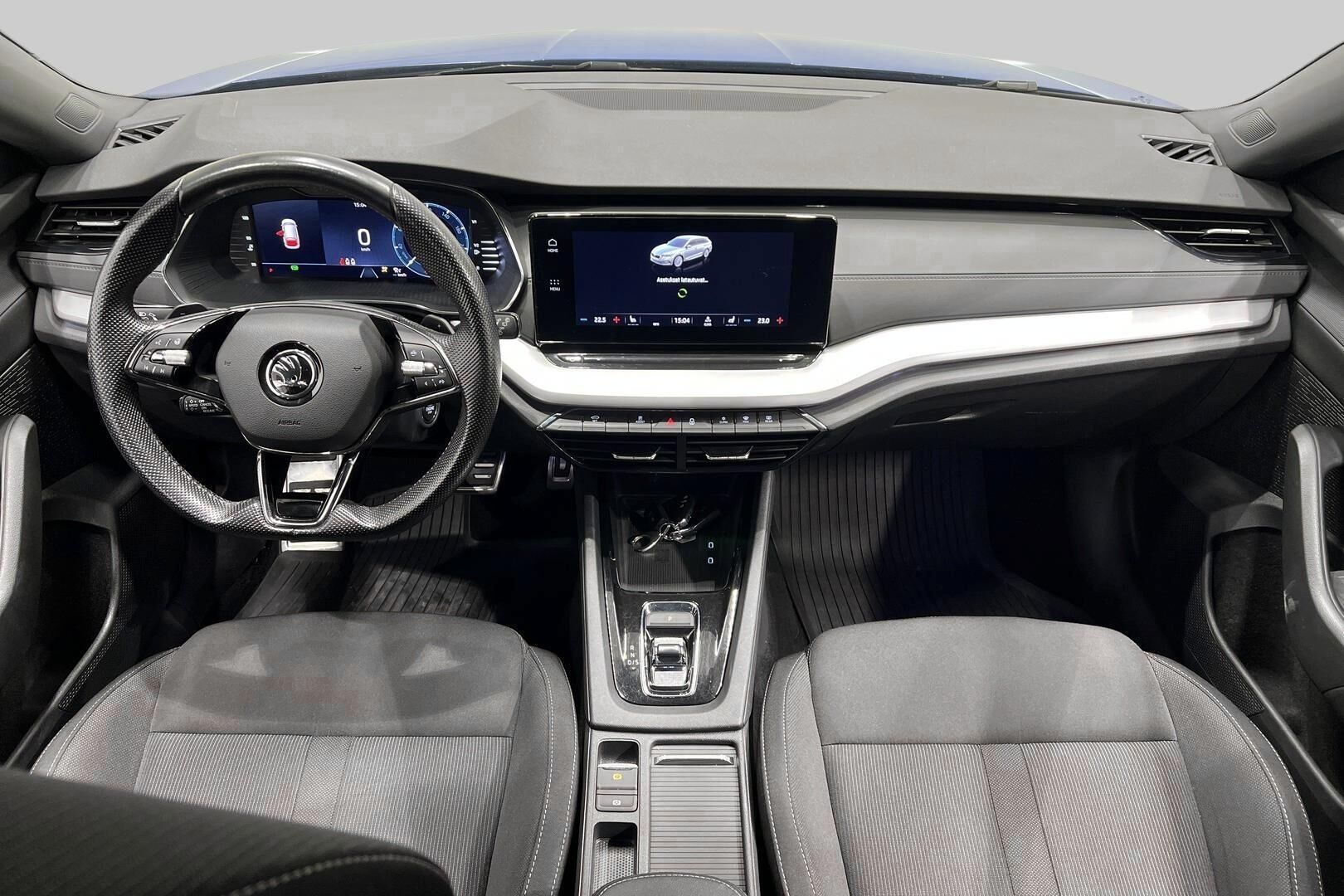 Skoda Octavia iso kuva 8