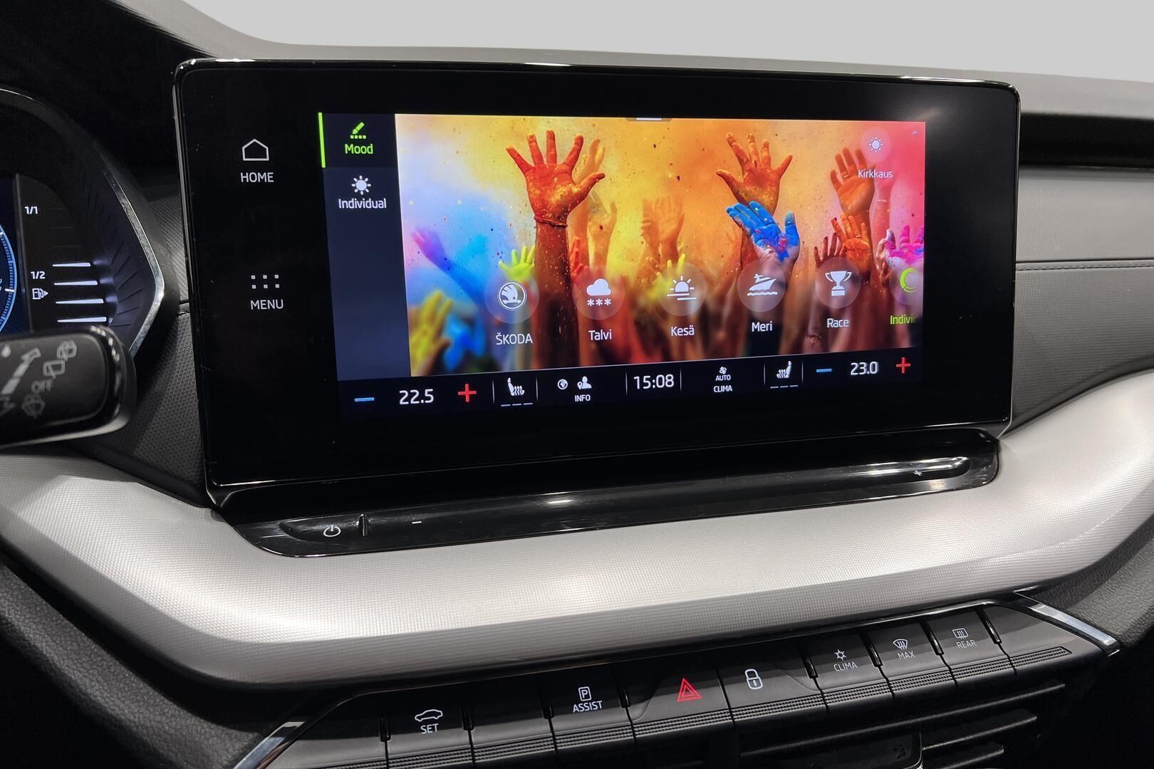 Skoda Octavia iso kuva 15