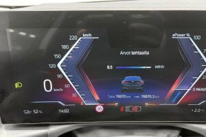 BMW i4 esikatselu 13