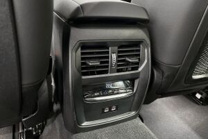 BMW i4 esikatselu 31