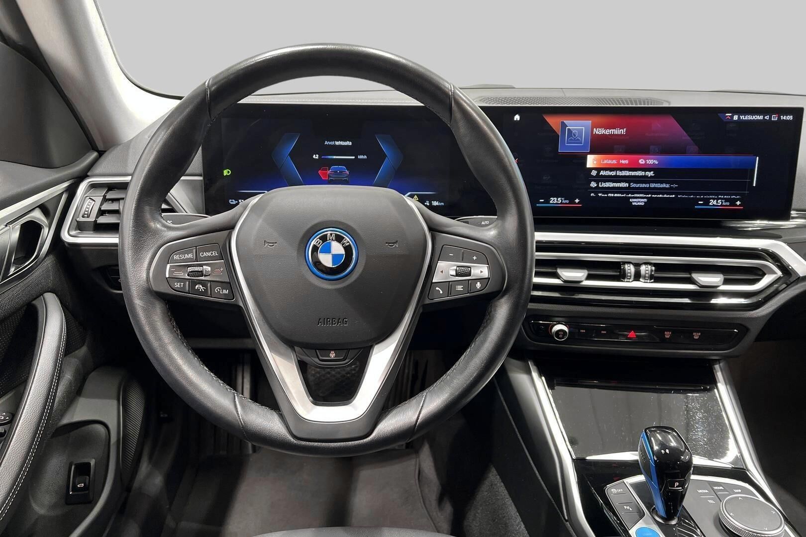 BMW i4 iso kuva 33