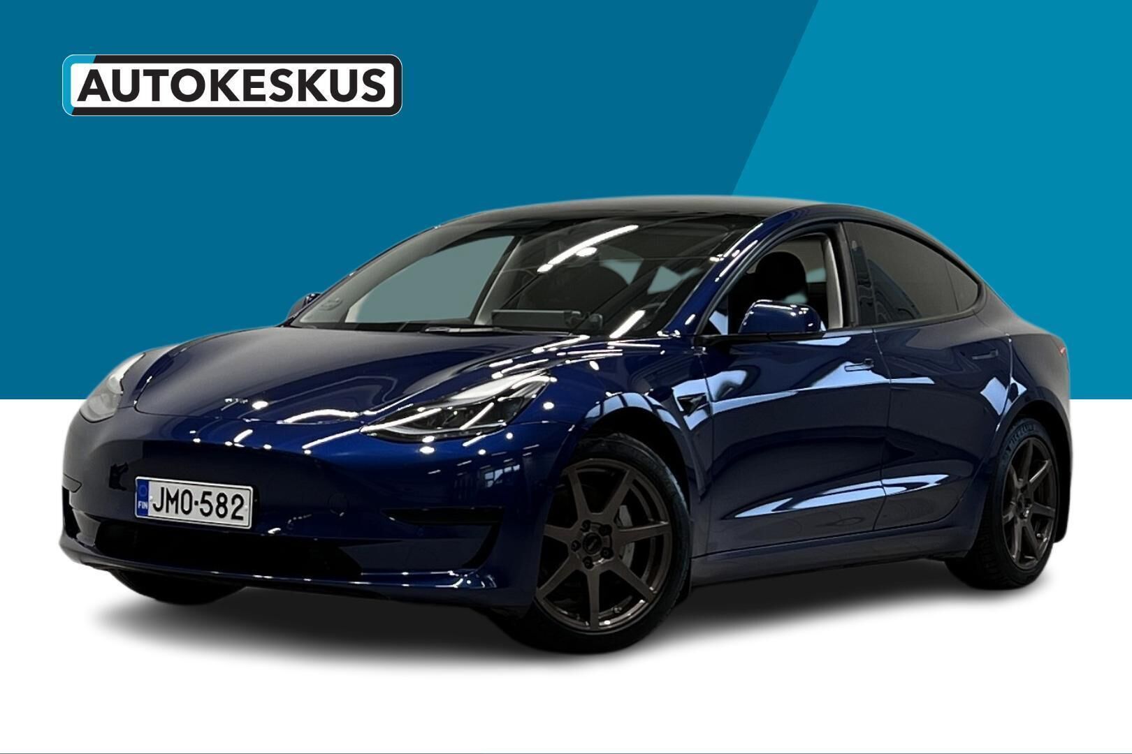 Tesla Model 3 iso kuva 0