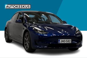 Tesla Model 3 esikatselu 3