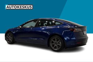 Tesla Model 3 esikatselu 7