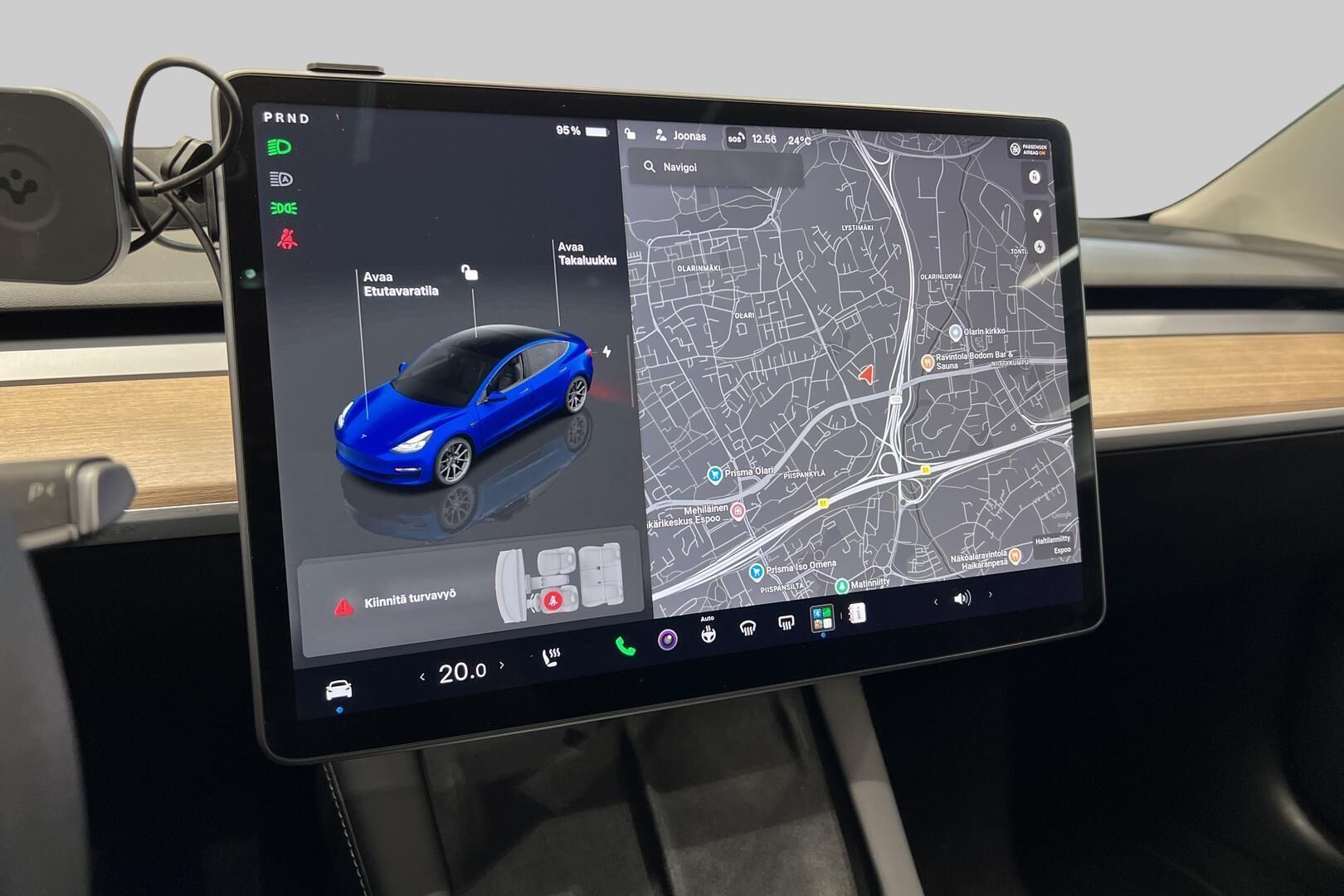 Tesla Model 3 iso kuva 16