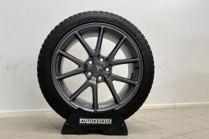Tesla Model 3 esikatselu 34