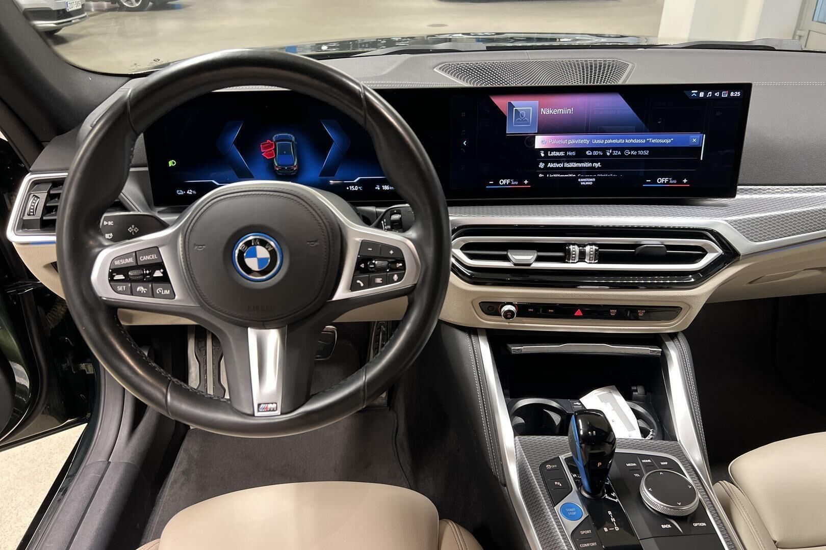 BMW i4 iso kuva 10